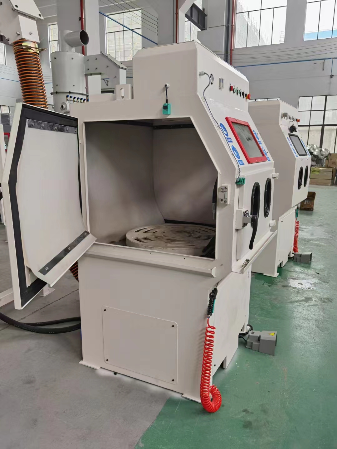 定安移动式抛丸机的工作原理?